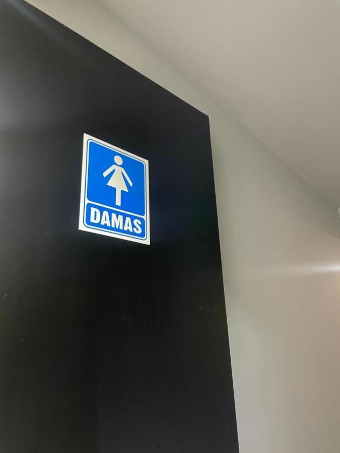 Check Inn Hostal Aeropuerto Gdl Las Pintas Zewnętrze zdjęcie
