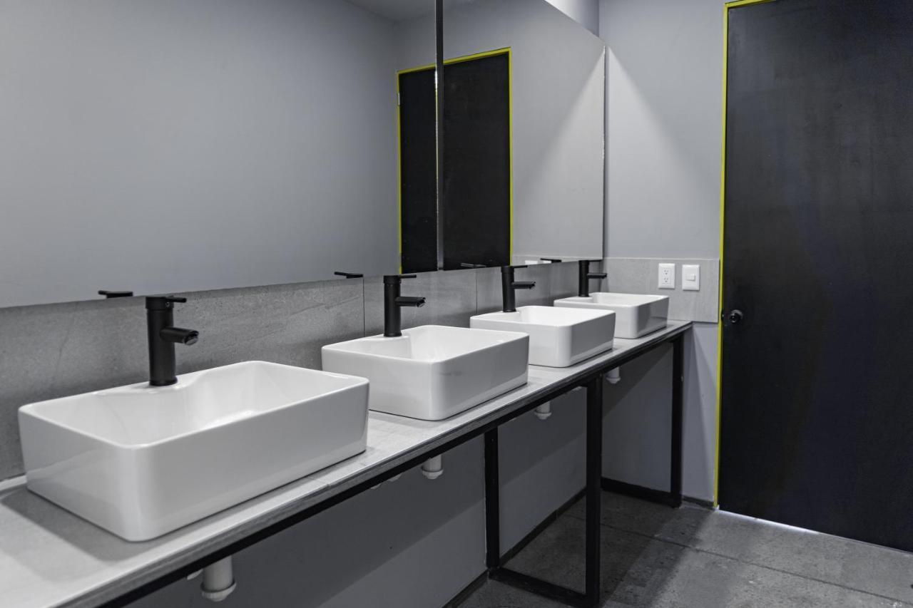 Check Inn Hostal Aeropuerto Gdl Las Pintas Zewnętrze zdjęcie